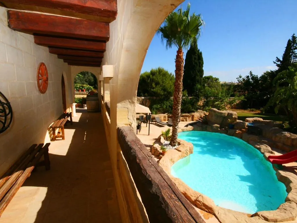 The Red Farm Relais & Spa Iklin Hotel
